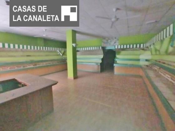 Foto 1 de Local en lloguer a La Constitución - Canaleta de 136 m²
