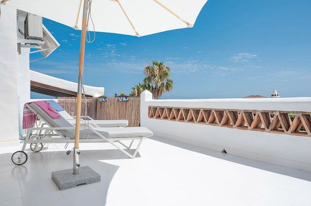 Foto 2 de Piso en venta en Torremuelle de 2 habitaciones con terraza y piscina