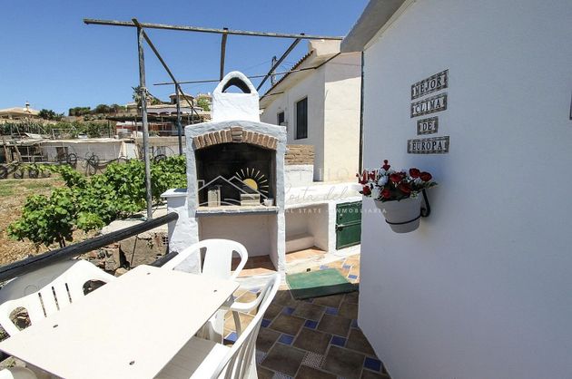 Foto 2 de Venta de chalet en Urbanización Santa Rosa de 2 habitaciones con terraza y jardín