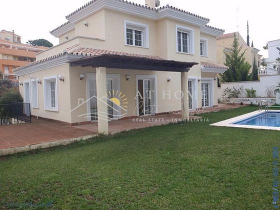Foto 1 de Casa rural en venta en Añoreta Golf - Paraíso del Sol de 4 habitaciones con terraza y piscina