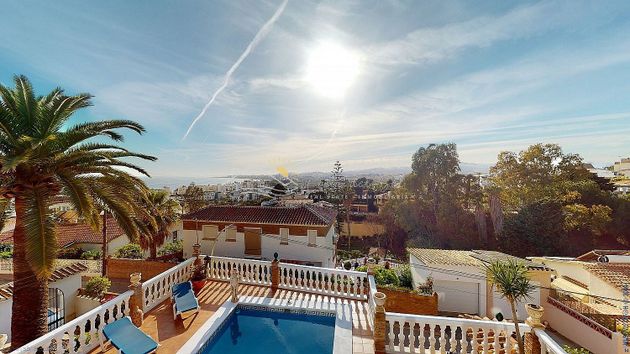 Foto 1 de Casa en venda a Caleta de Vélez de 4 habitacions amb terrassa i piscina