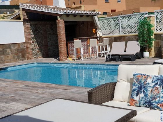 Foto 2 de Casa en venta en Centro - Vélez-Málaga de 3 habitaciones con terraza y piscina