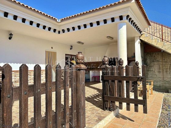 Foto 2 de Casa rural en venta en Benajarafe – Almayate de 3 habitaciones con jardín