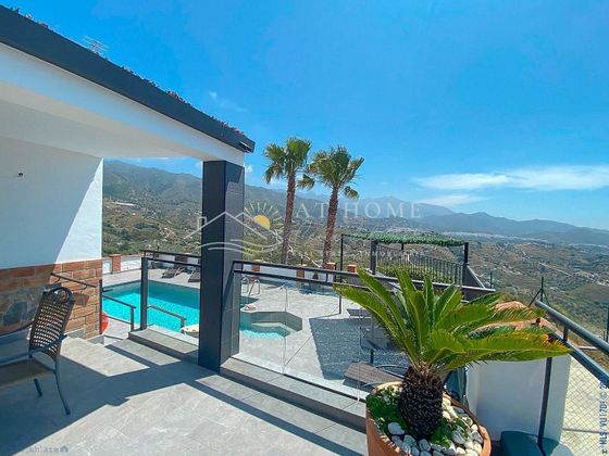 Foto 1 de Casa en venda a Frigiliana de 4 habitacions amb terrassa i piscina