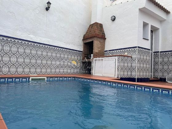 Foto 2 de Casa en venta en calle San Joaquín de 3 habitaciones con terraza y piscina