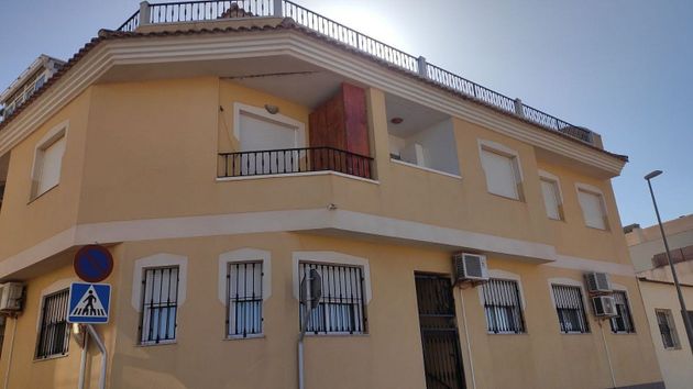 Foto 1 de Venta de piso en Zona Pueblo de 3 habitaciones con balcón y aire acondicionado