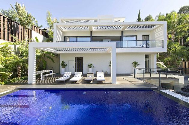 Foto 2 de Xalet en venda a La Herradura de 4 habitacions amb terrassa i piscina