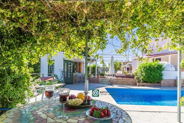 Foto 2 de Casa en venda a calle Rio Verde de 3 habitacions amb terrassa i piscina