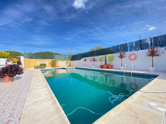 Foto 1 de Casa en venda a Gibraleón de 4 habitacions amb terrassa i piscina