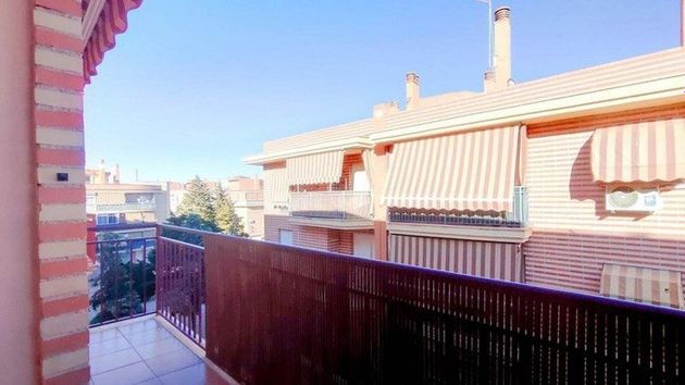 Foto 1 de Pis en venda a Santa Fe de 2 habitacions amb balcó i ascensor