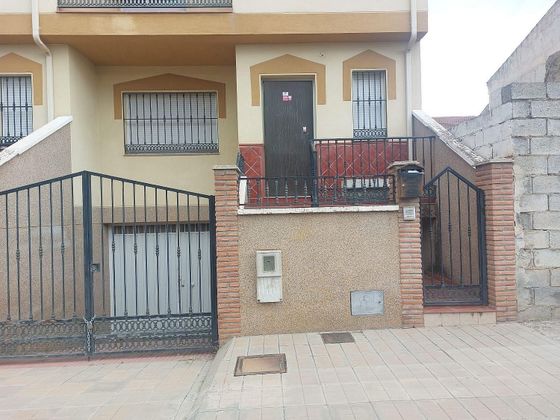 Foto 1 de Venta de casa en Láchar de 3 habitaciones con terraza y balcón
