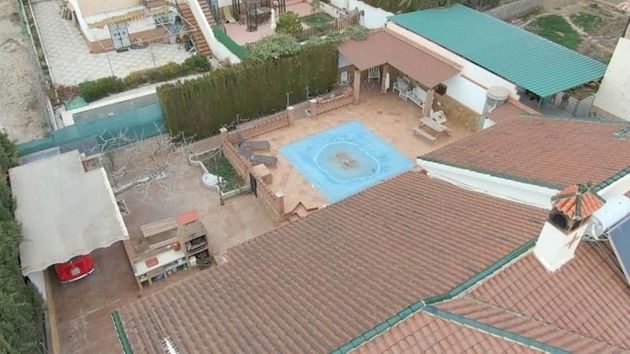 Foto 1 de Xalet en venda a Padul de 5 habitacions amb terrassa i piscina