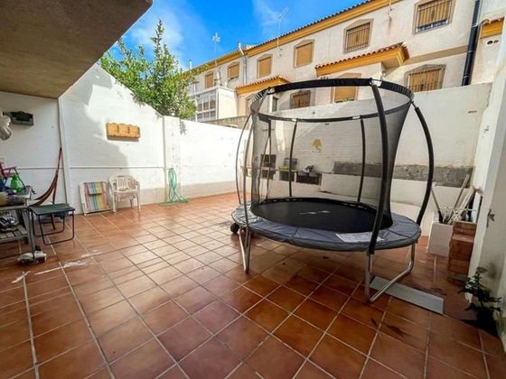 Foto 1 de Casa adossada en venda a Cijuela de 3 habitacions amb garatge i balcó