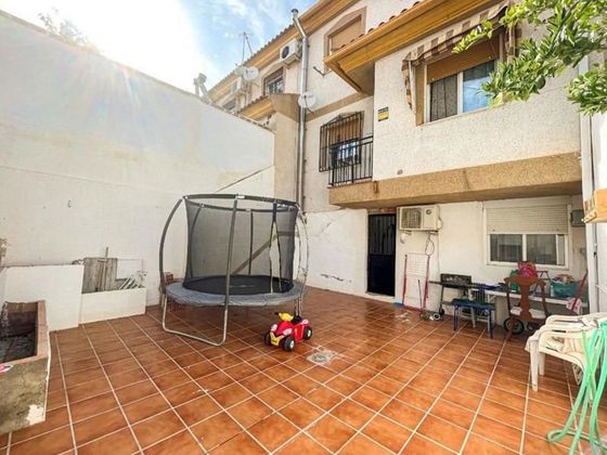 Foto 2 de Casa adossada en venda a Cijuela de 3 habitacions amb garatge i balcó