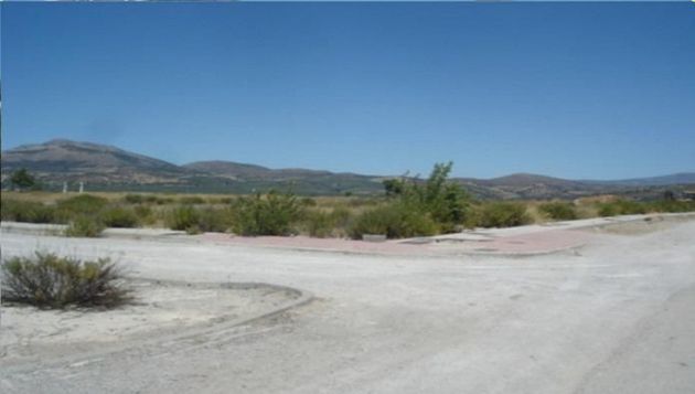 Foto 2 de Venta de terreno en Iznalloz de 7164 m²