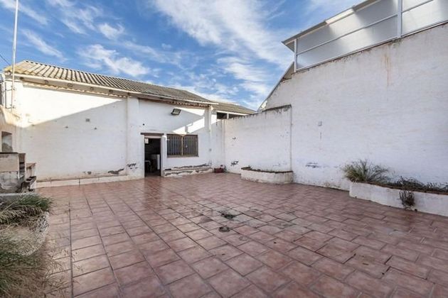 Foto 1 de Xalet en venda a Fuente Vaqueros de 6 habitacions amb piscina