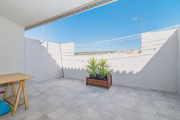 Foto 1 de Chalet en venta en Huétor Vega de 3 habitaciones con terraza y aire acondicionado