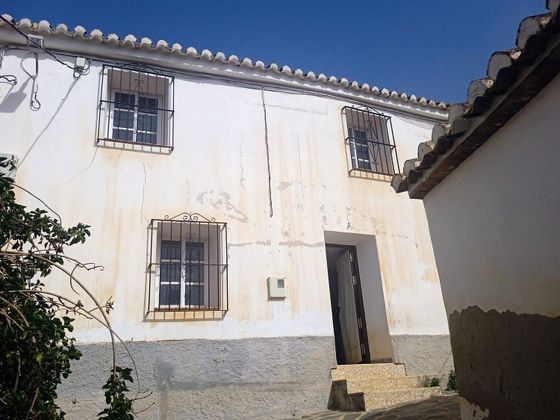 Foto 1 de Casa rural en venda a Canillas de Albaida de 4 habitacions amb terrassa i jardí