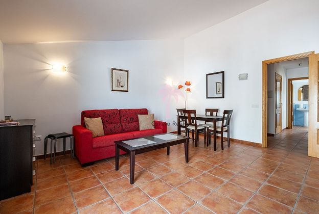 Foto 2 de Piso en venta en Alcaucín de 2 habitaciones con terraza y piscina