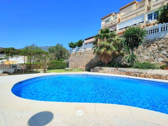 Foto 1 de Casa adossada en venda a Monterrey - Rancho Domingo de 5 habitacions amb terrassa i piscina