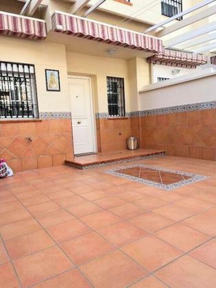 Foto 2 de Casa adossada en venda a Monterrey - Rancho Domingo de 5 habitacions amb terrassa i piscina