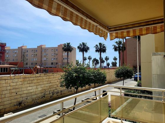 Foto 1 de Venta de piso en calle Platano de Indias de 1 habitación con terraza y piscina