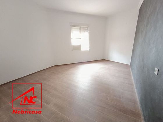 Foto 1 de Venta de piso en Cuervo de Sevilla (El) de 2 habitaciones y 84 m²