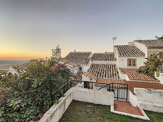 Foto 1 de Casa en venda a calle Moriscos de 4 habitacions amb terrassa
