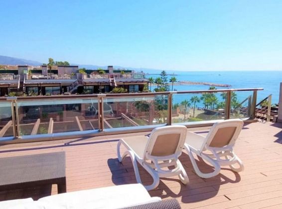 Foto 1 de Àtic en venda a calle Hotel Guadalpin Banus de 2 habitacions amb terrassa i piscina