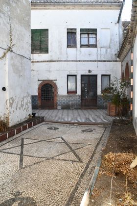 Foto 2 de Chalet en venta en Montilla de 20 habitaciones con piscina y jardín