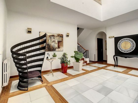 Foto 2 de Casa en venda a Castellar de 6 habitacions amb terrassa i piscina