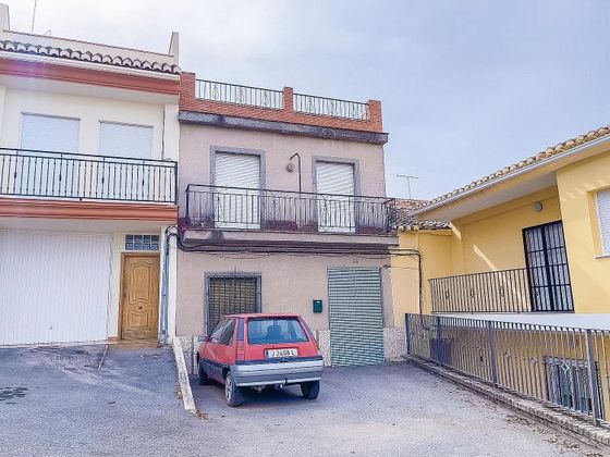 Foto 2 de Casa en venda a calle San Blas de 6 habitacions amb terrassa i jardí