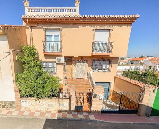 Foto 1 de Casa en venda a calle Julio Romero de 4 habitacions amb terrassa i garatge