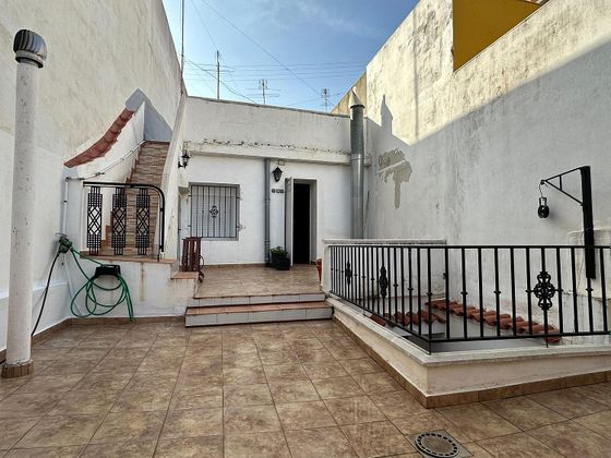 Foto 2 de Casa en venda a Algemesí de 3 habitacions amb terrassa i balcó