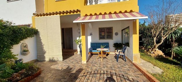 Foto 1 de Casa en venta en Tavernes de la Valldigna de 4 habitaciones con terraza y piscina