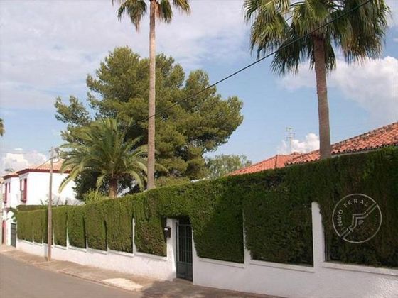 Foto 2 de Chalet en venta en Écija de 5 habitaciones con terraza y piscina