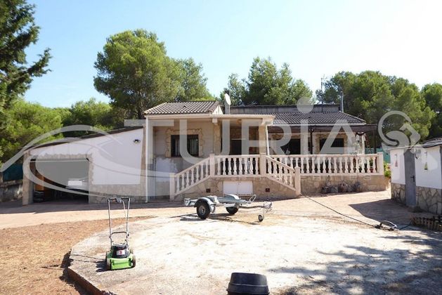 Foto 1 de Casa en venda a Olocau de 4 habitacions amb terrassa i garatge