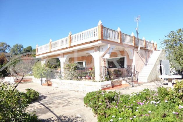 Foto 1 de Venta de chalet en Pedralba de 2 habitaciones con terraza y piscina