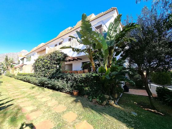 Foto 2 de Pis en venda a Lomas de Marbella Club - Puente Romano de 2 habitacions amb terrassa i piscina