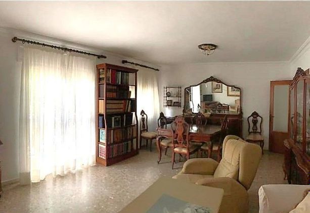 Foto 1 de Dúplex en venda a Isla Cristina ciudad de 6 habitacions amb terrassa i balcó
