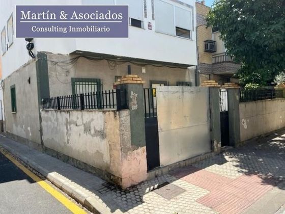 Foto 2 de Casa en venda a calle Bartolomé Morel de 3 habitacions amb terrassa
