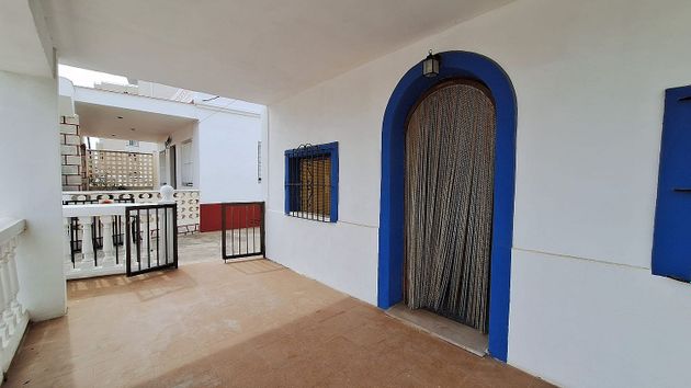Foto 1 de Xalet en venda a calle Mare Nostrum de 5 habitacions amb terrassa i piscina