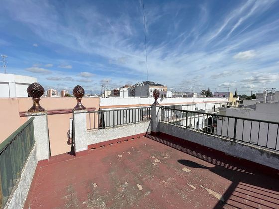 Foto 1 de Casa adossada en venda a Bellavista de 4 habitacions amb terrassa i aire acondicionat