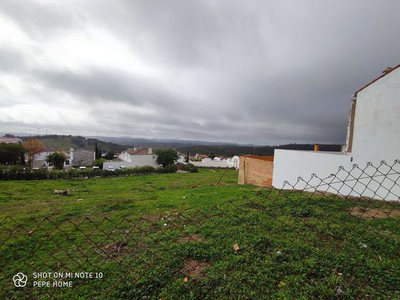 Foto 2 de Venta de terreno en Higuera de la Sierra de 153 m²