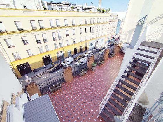 Foto 1 de Pis en venda a Triana Este de 3 habitacions amb terrassa i balcó