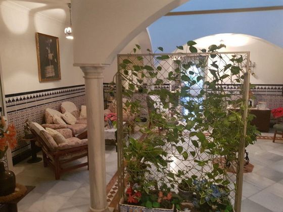 Foto 1 de Xalet en venda a Marchena de 16 habitacions amb terrassa i jardí
