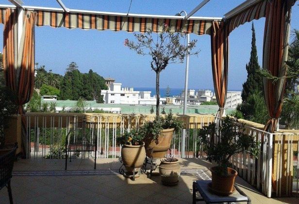 Foto 2 de Pis en venda a Montemar de 4 habitacions amb terrassa i piscina