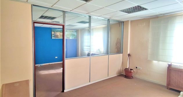 Foto 1 de Oficina en venda a Los Remedios amb garatge i ascensor