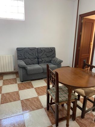 Foto 1 de Piso en alquiler en San Matías - Realejo de 2 habitaciones con muebles y calefacción