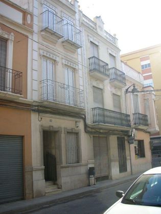Foto 2 de Venta de casa en calle Reis Catòlics de 4 habitaciones con terraza